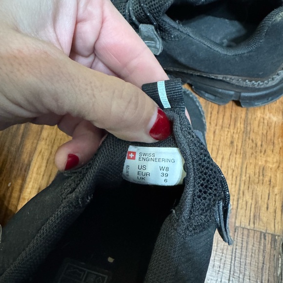 On Cloudultra Size 8 - Picture 4 of 4